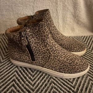 Gentle Souls Kenneth Cole Carter Suede Leather Cheetah Side Zip Bootie Size‎ 9.5